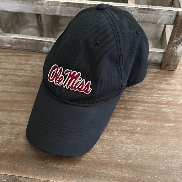 Nike Other - Nike Ole Miss Cap